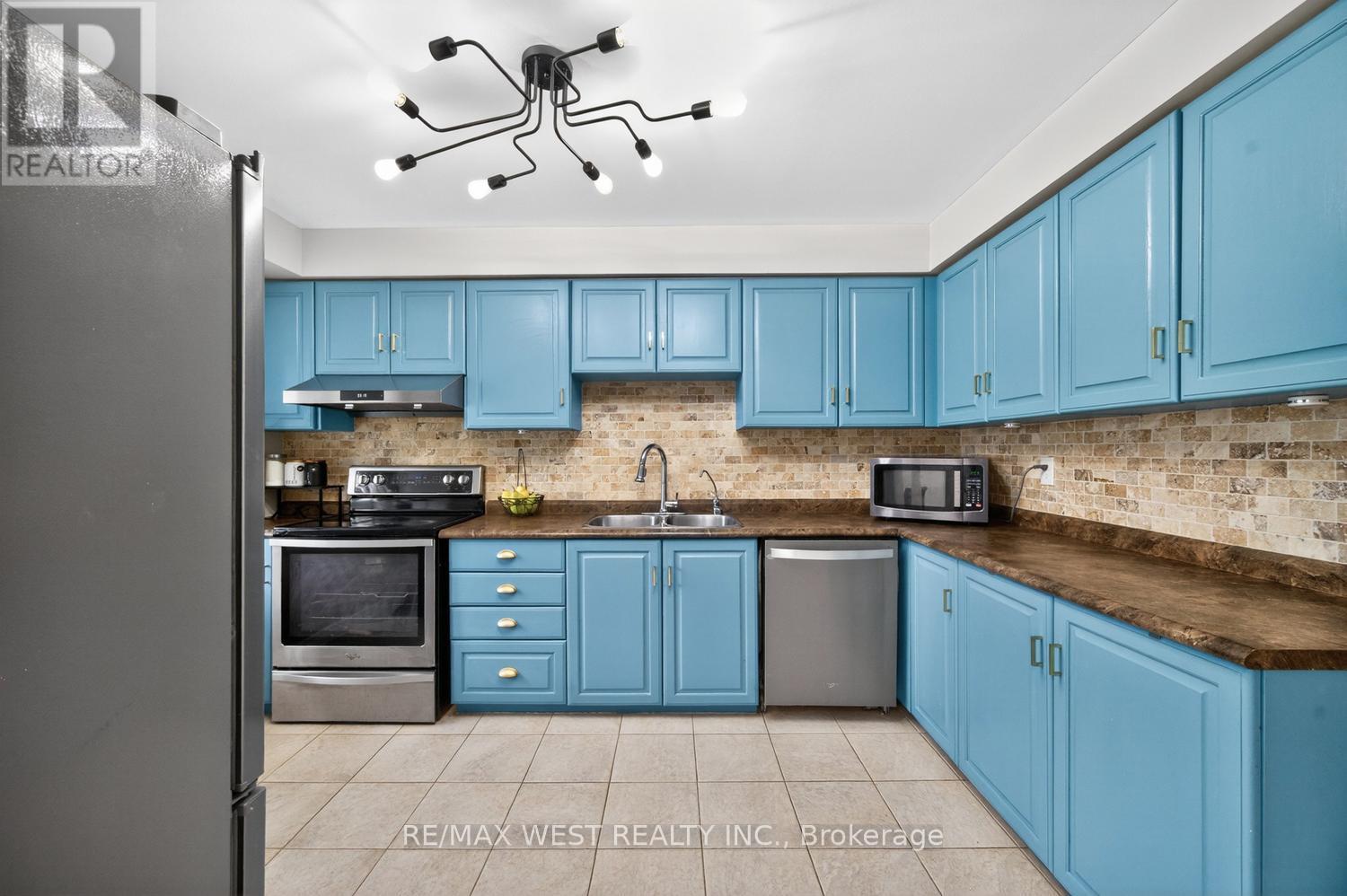 38 - 2065 Amherst Heights Court, Burlington, Ontario  L7P 4R7 - Photo 19 - W13127106