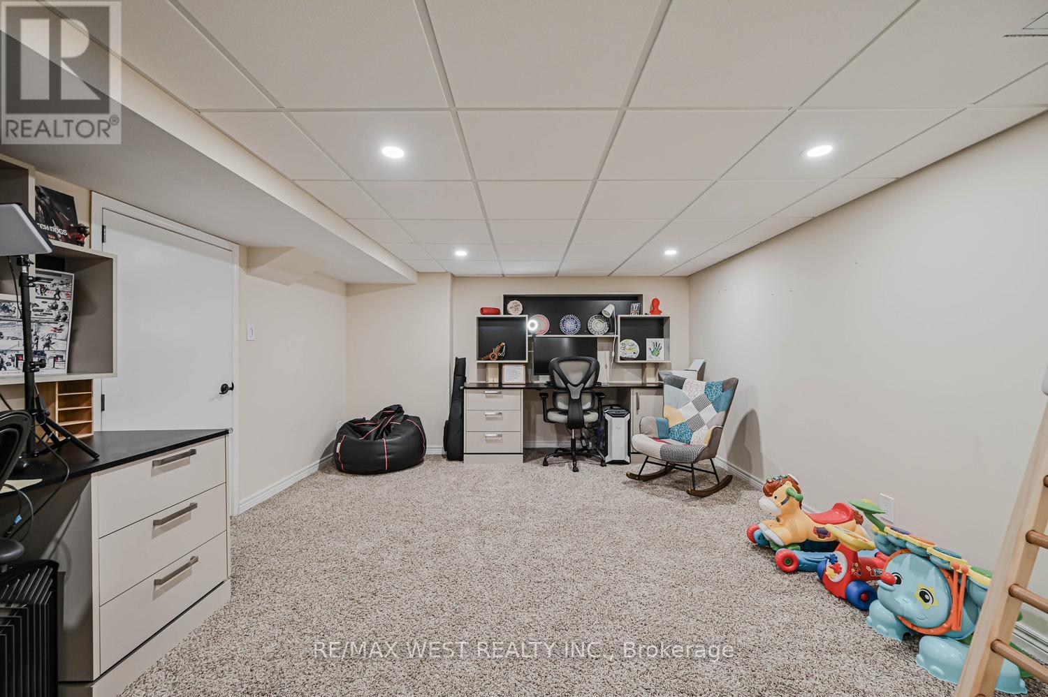 38 - 2065 Amherst Heights Court, Burlington, Ontario  L7P 4R7 - Photo 43 - W13127106