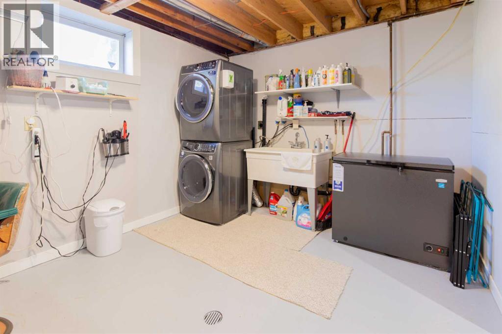 1047 Lakemount Boulevard S, Lethbridge, Alberta  T1K 3S6 - Photo 37 - A2308147