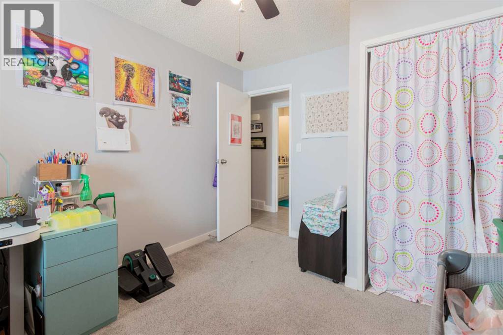 1047 Lakemount Boulevard S, Lethbridge, Alberta  T1K 3S6 - Photo 20 - A2308147