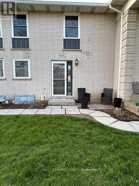 6 - 50 Haddington Street, Haldimand, Ontario  N3W 1K8 - Photo 2 - X13127024