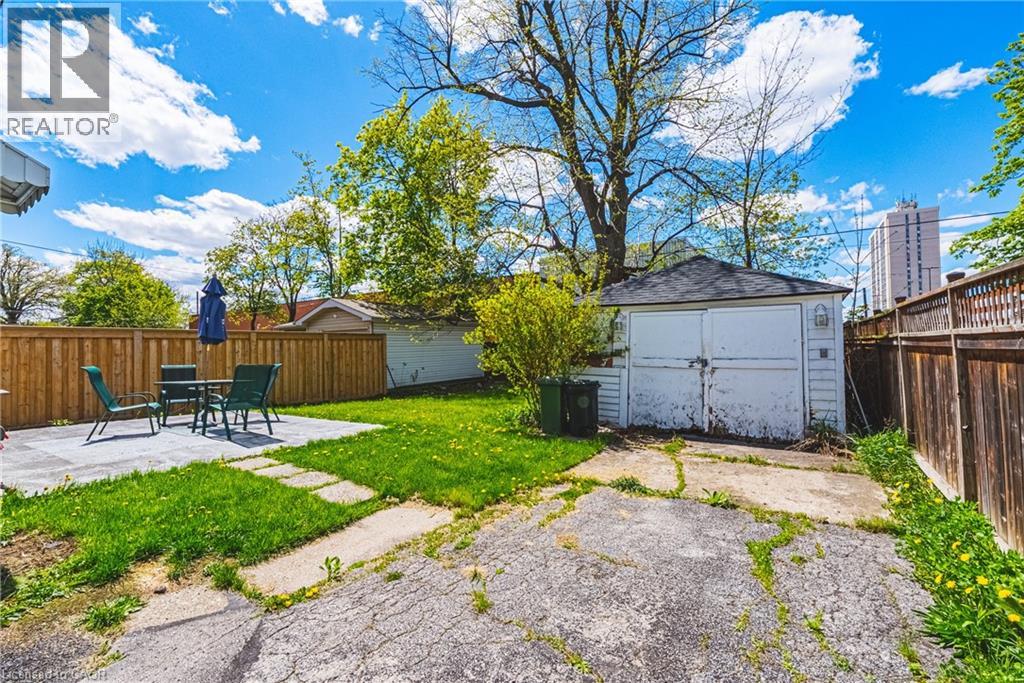 242 East 43rd Street, Hamilton, Ontario  L8T 3C5 - Photo 33 - 40828499