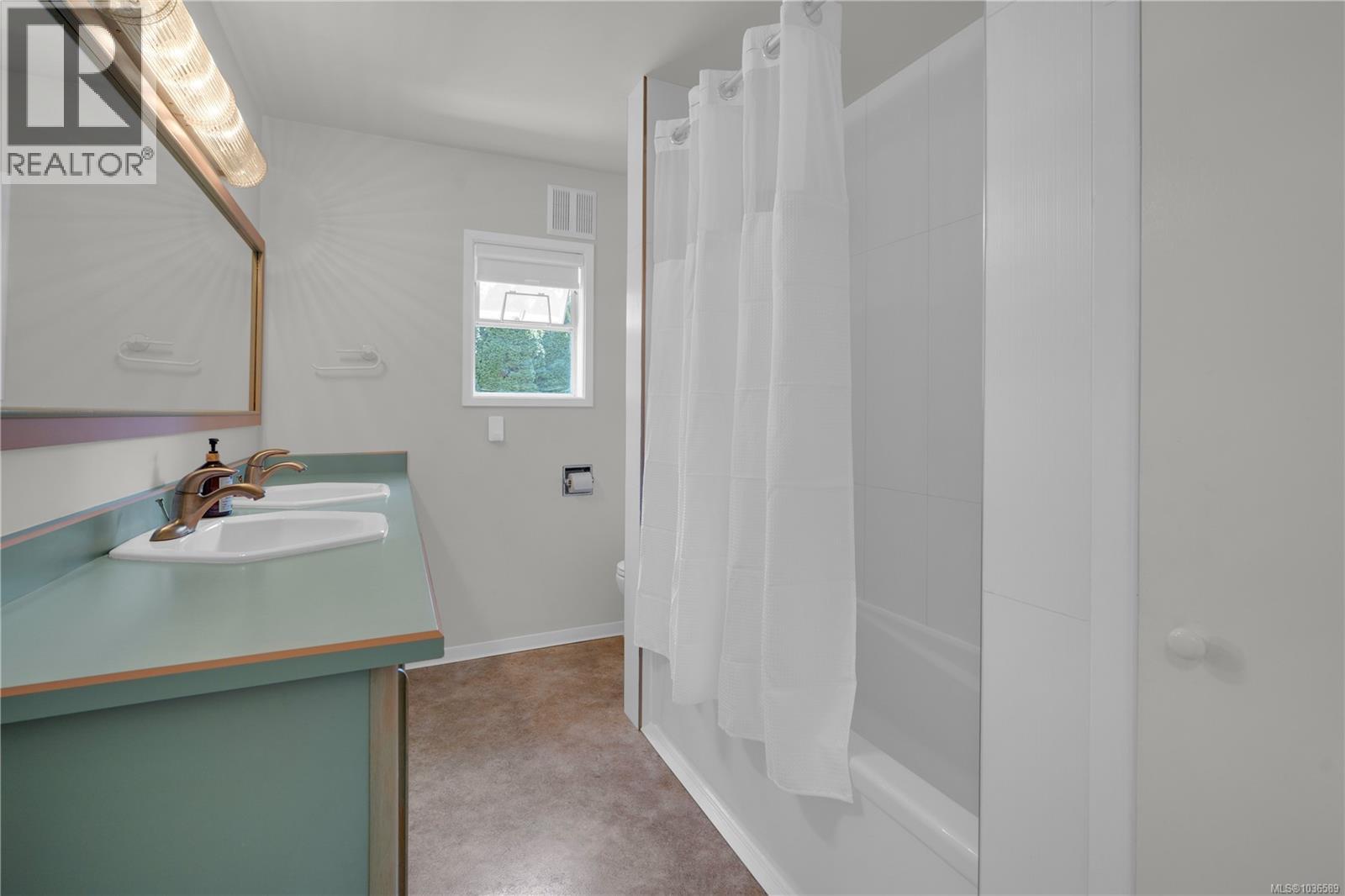 887 Clarke Rd W, Central Saanich, British Columbia  V8M 2G1 - Photo 13 - 1036589