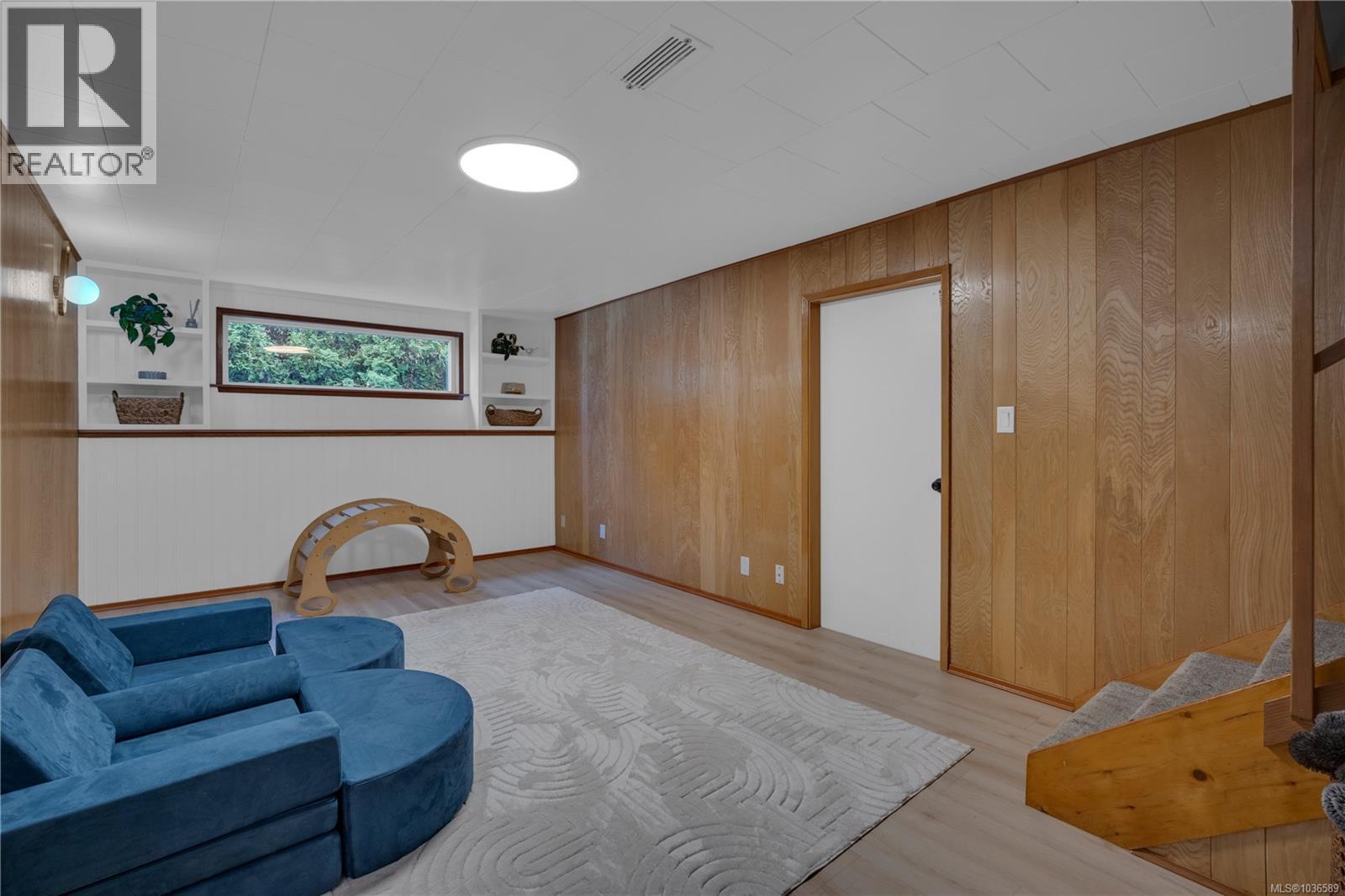 887 Clarke Rd W, Central Saanich, British Columbia  V8M 2G1 - Photo 19 - 1036589