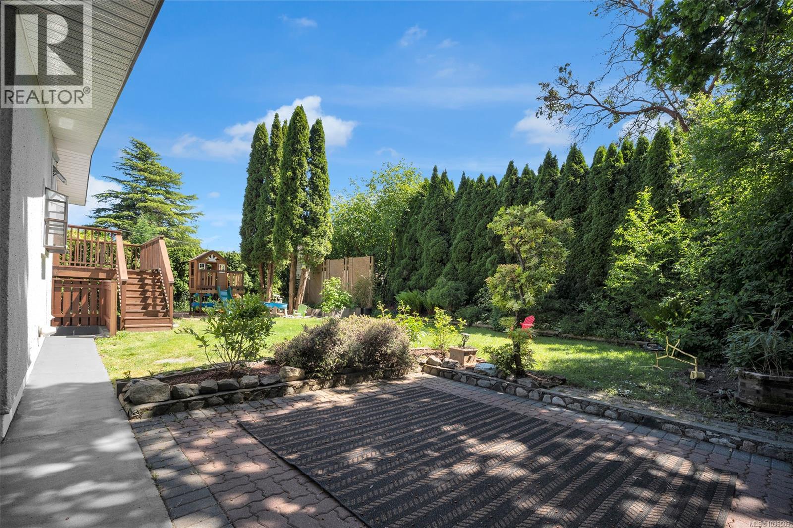887 Clarke Rd W, Central Saanich, British Columbia  V8M 2G1 - Photo 28 - 1036589