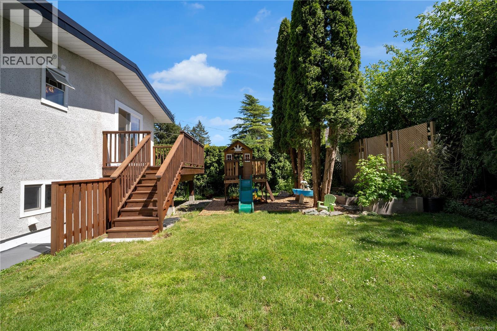 887 Clarke Rd W, Central Saanich, British Columbia  V8M 2G1 - Photo 29 - 1036589
