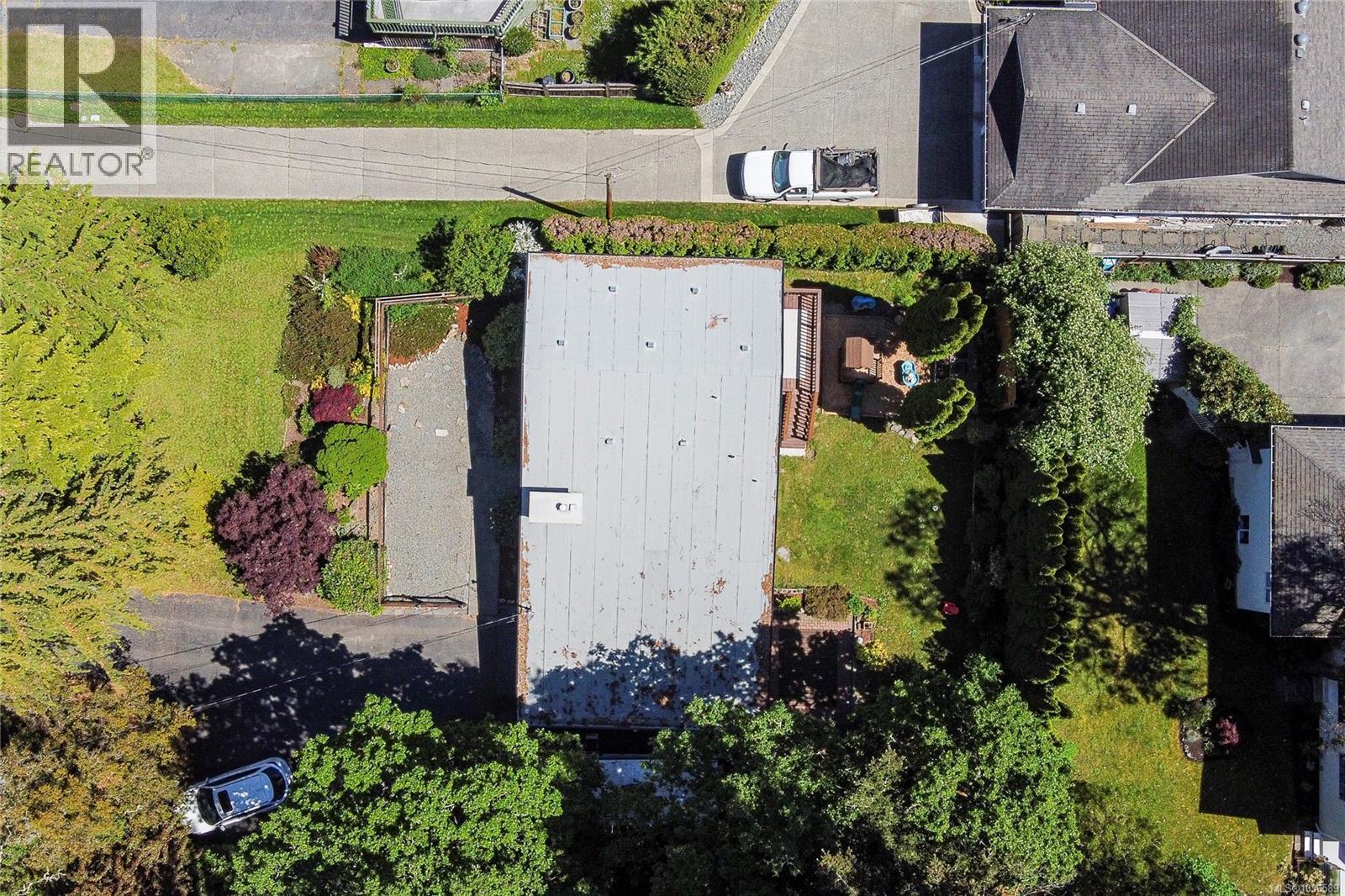887 Clarke Rd W, Central Saanich, British Columbia  V8M 2G1 - Photo 31 - 1036589