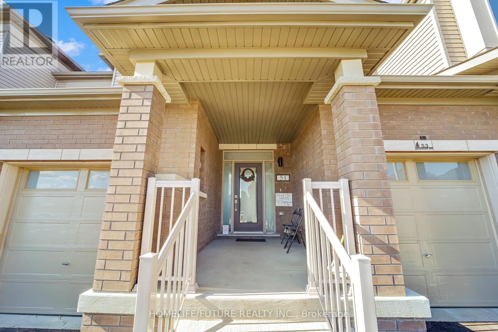 51 Sagewood Avenue, Barrie, Ontario  L9S 2Z4 - Photo 2 - S12815408
