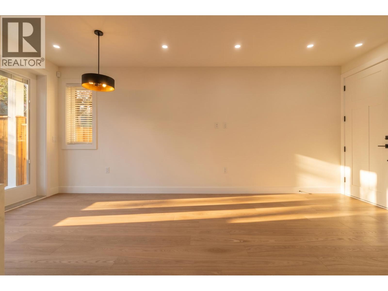 2055 E 4th Avenue, Vancouver, British Columbia  V5N 1K5 - Photo 13 - R3123648
