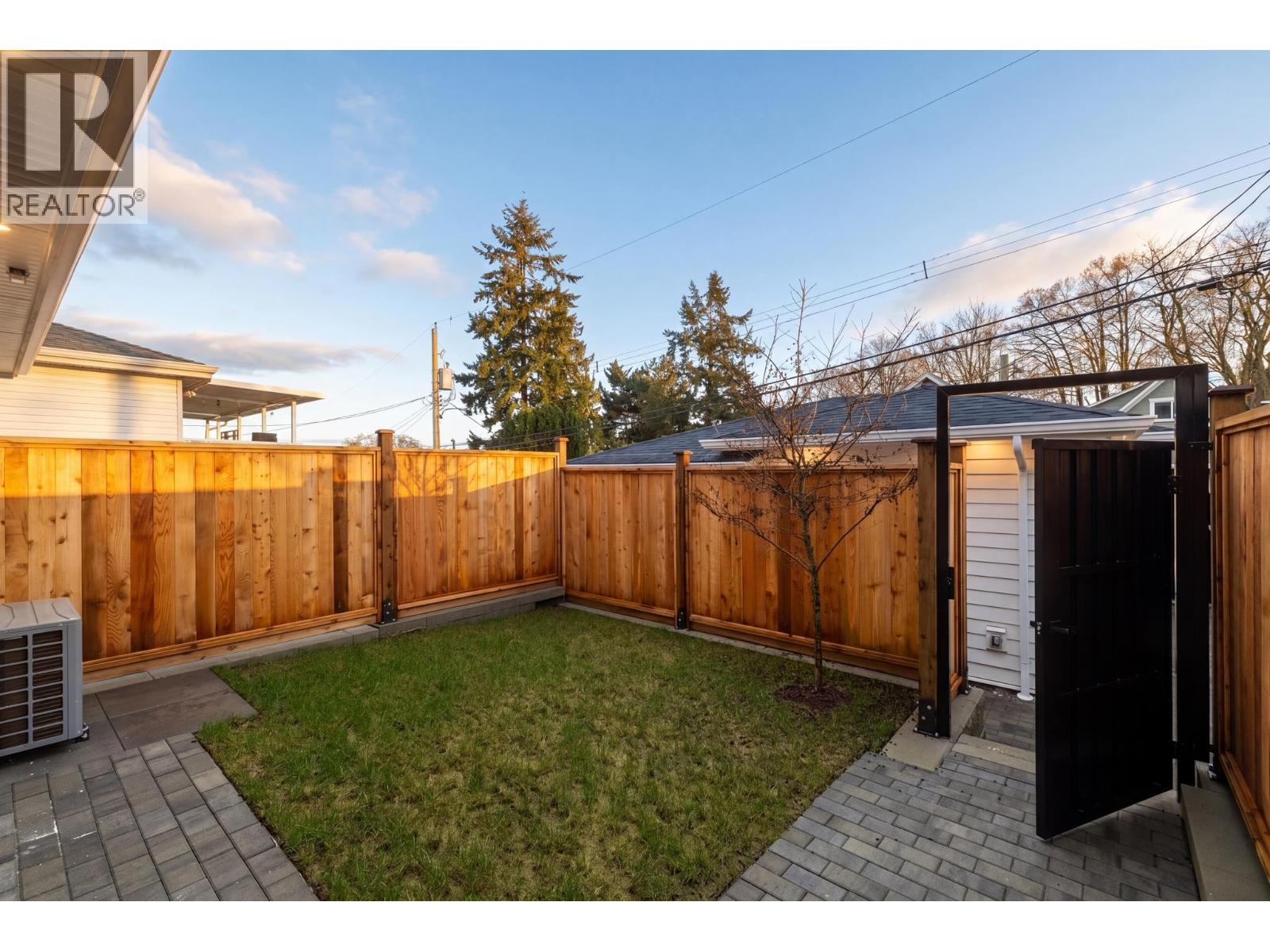 2055 E 4th Avenue, Vancouver, British Columbia  V5N 1K5 - Photo 29 - R3123648