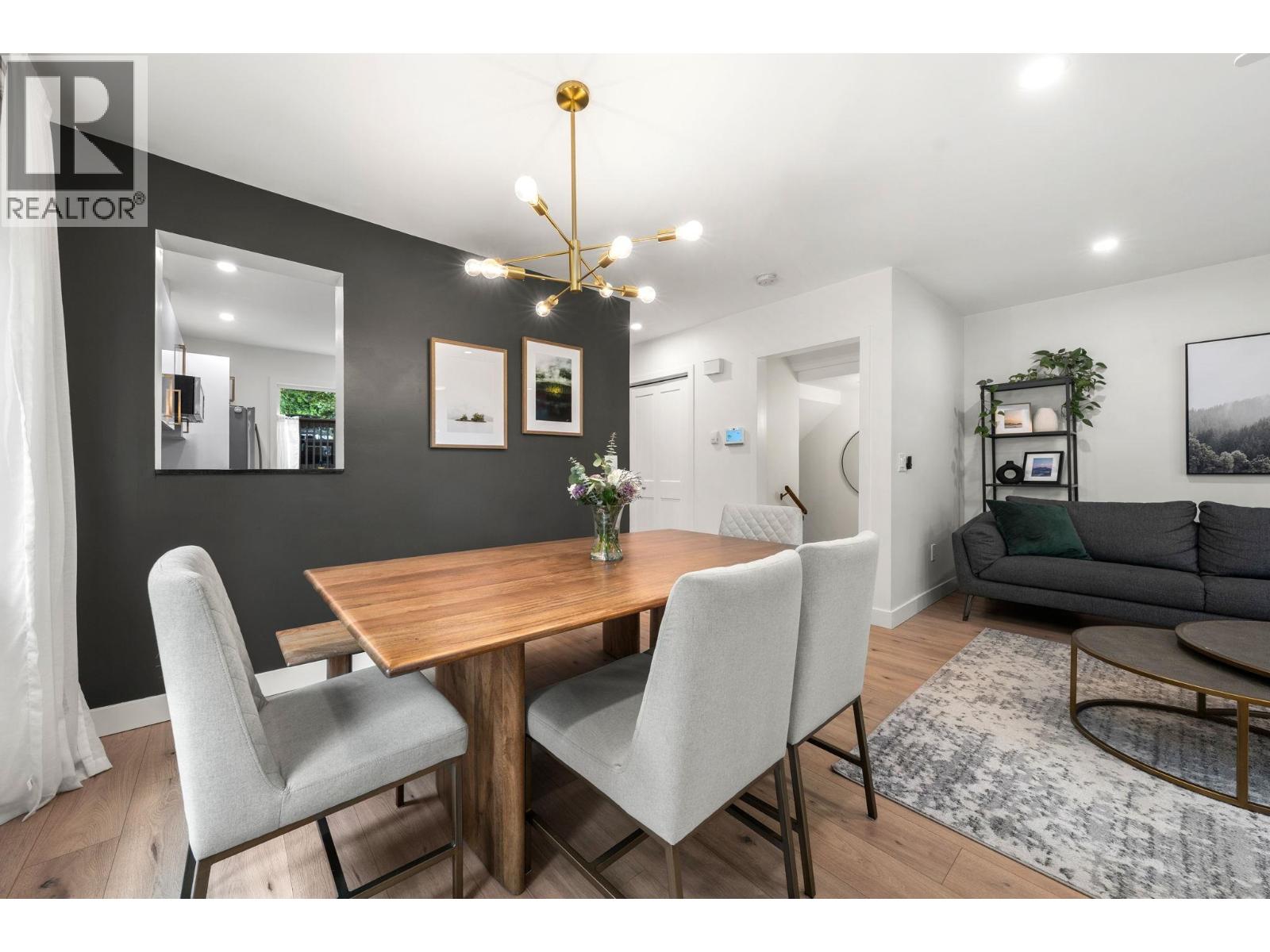 323b Evergreen Drive, Port Moody, British Columbia  V3H 1S1 - Photo 4 - R3123661