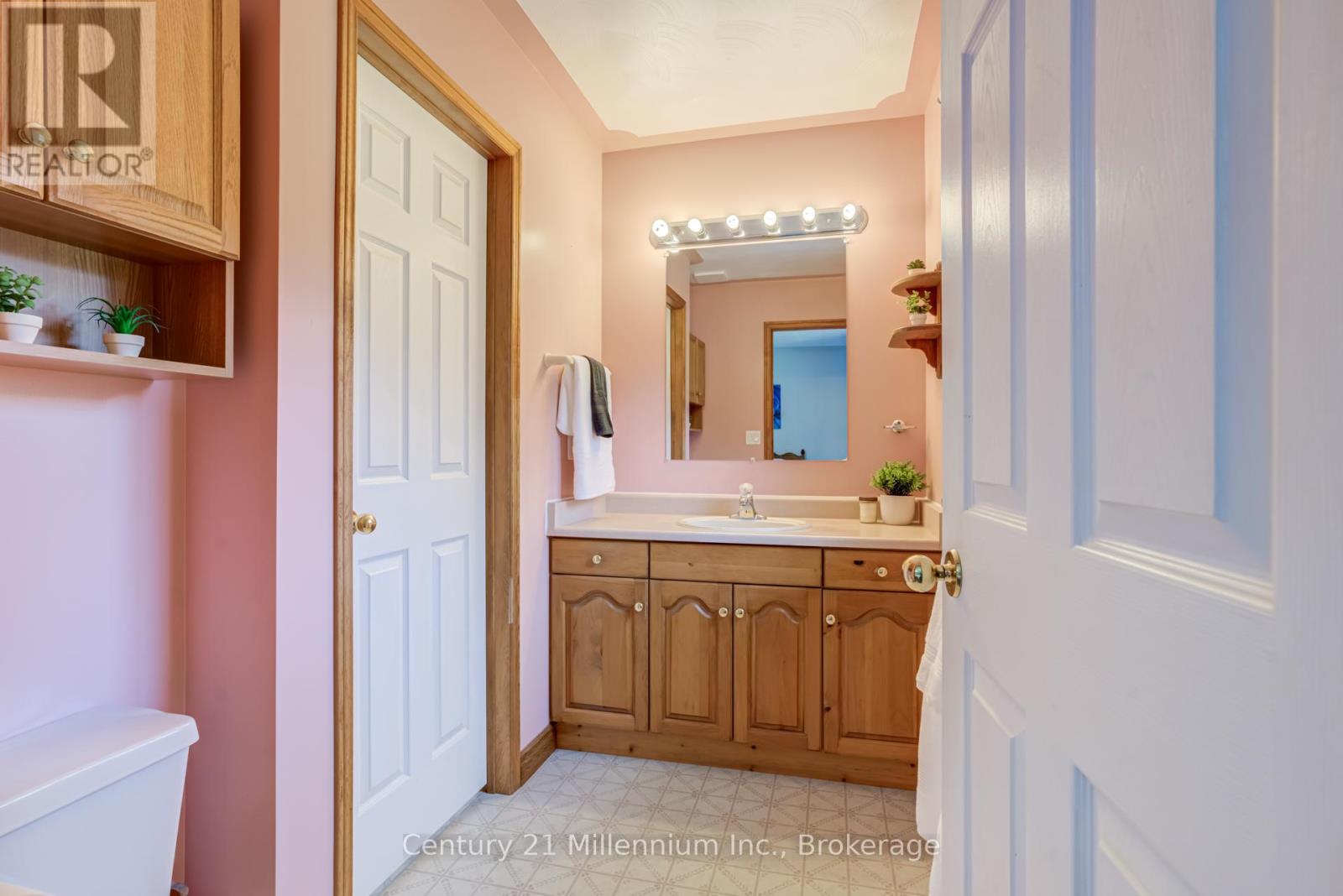34 Pine Tree Drive, South Bruce Peninsula, Ontario  N0H 2T0 - Photo 21 - X13127196