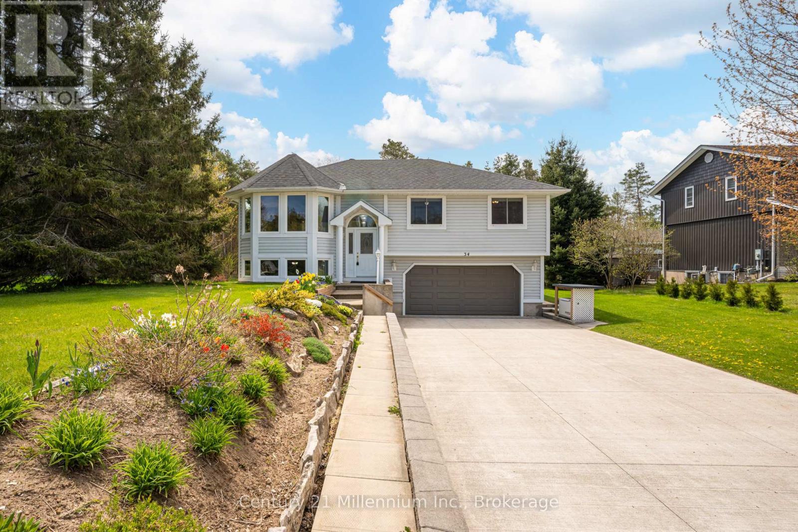34 Pine Tree Drive, South Bruce Peninsula, Ontario  N0H 2T0 - Photo 3 - X13127196