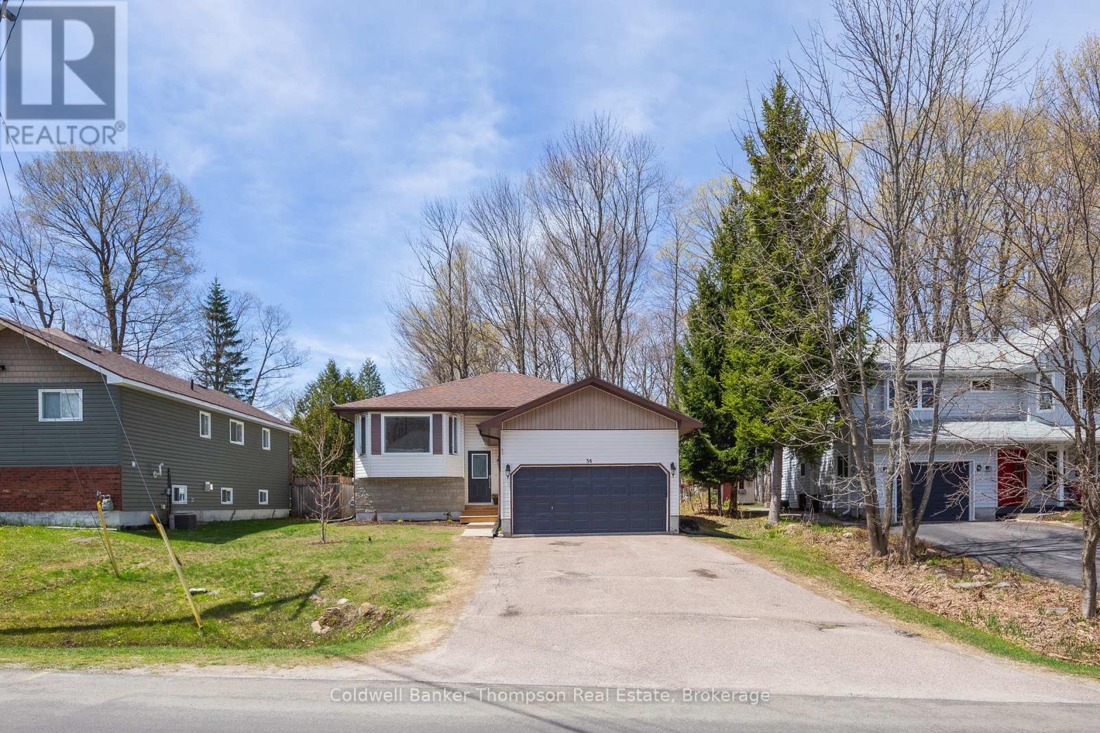 36 SOUTHDALE DRIVE, Huntsville, Ontario