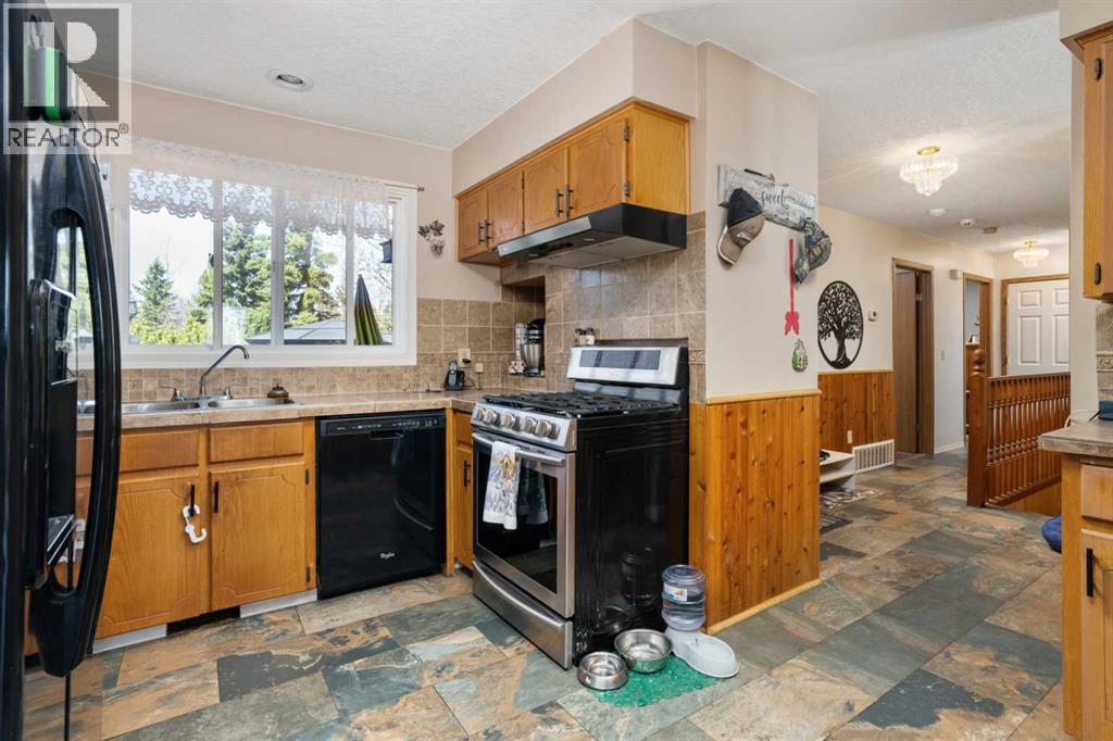 22321 Twp Rd 414, Rural Lacombe County, Alberta  T4L 0H6 - Photo 4 - A2310006