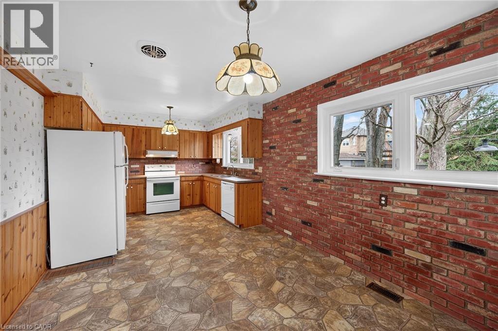 156 Chesley Street, Hamilton, Ontario  L9C 3W3 - Photo 7 - 40822476