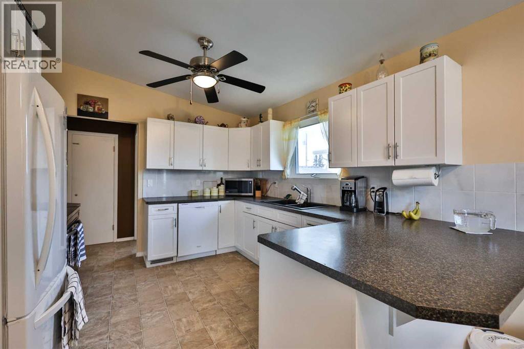 1702 26 Street S, Lethbridge, Alberta  T1K 2N6 - Photo 12 - A2308279