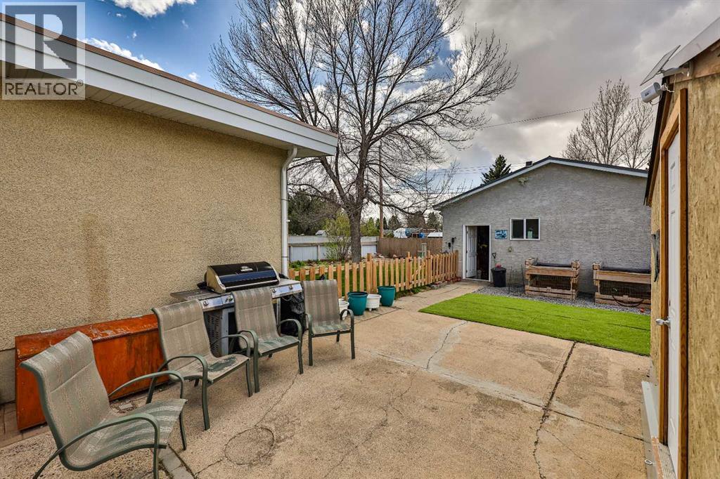 1702 26 Street S, Lethbridge, Alberta  T1K 2N6 - Photo 37 - A2308279
