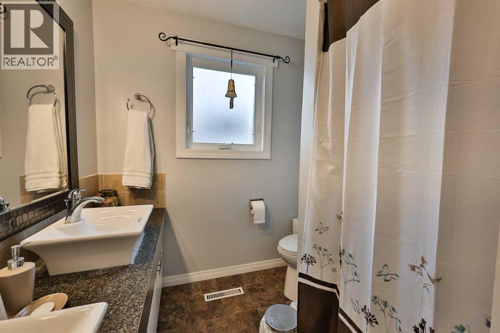 1702 26 Street S, Lethbridge, Alberta  T1K 2N6 - Photo 26 - A2308279