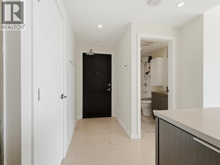 1702 125 14th Street, North Vancouver, British Columbia  V7L 0E6 - Photo 8 - R3122688
