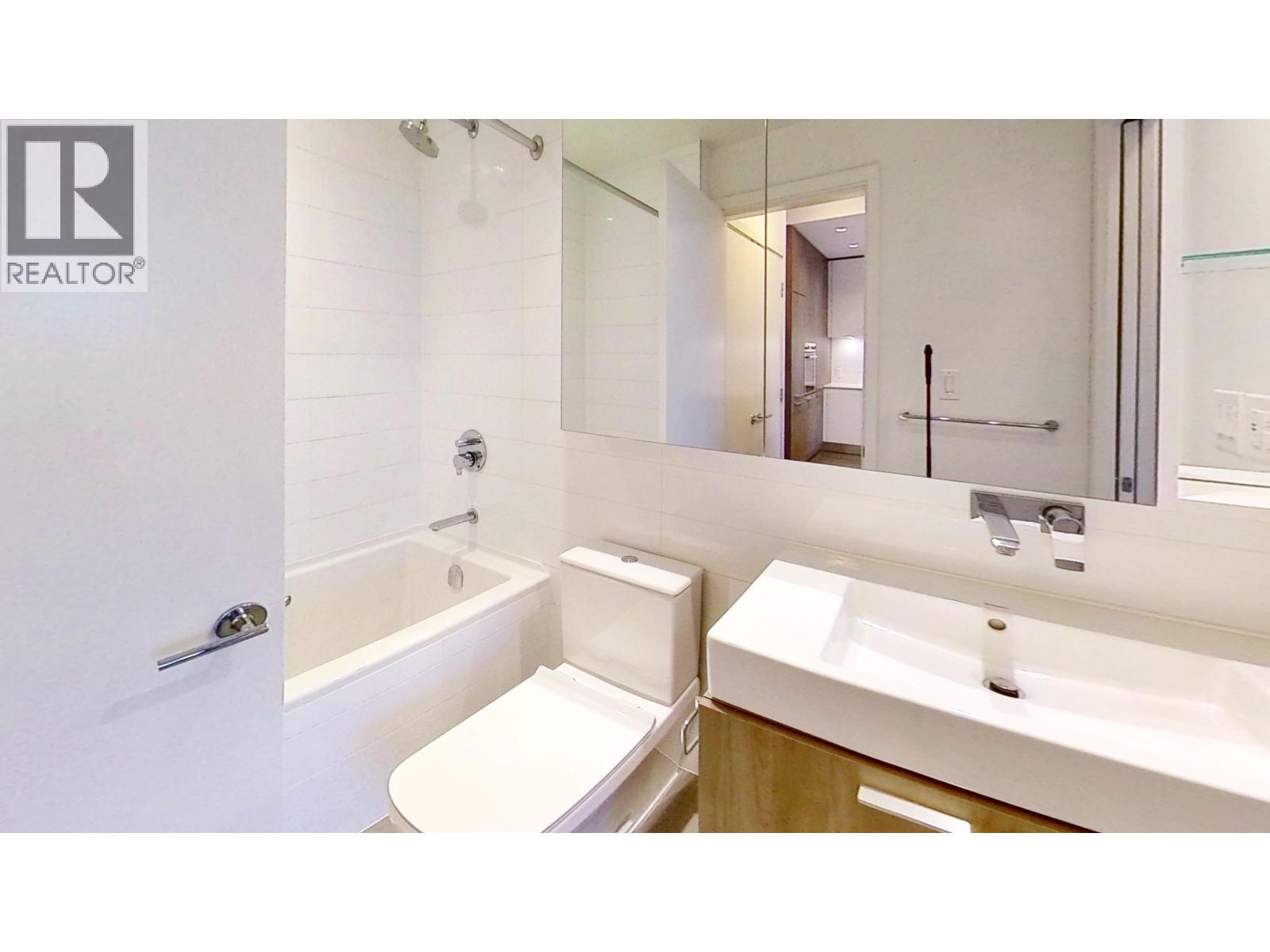 26xx 1955 Alpha Way, Burnaby, British Columbia  V5C 0K5 - Photo 6 - R3123659