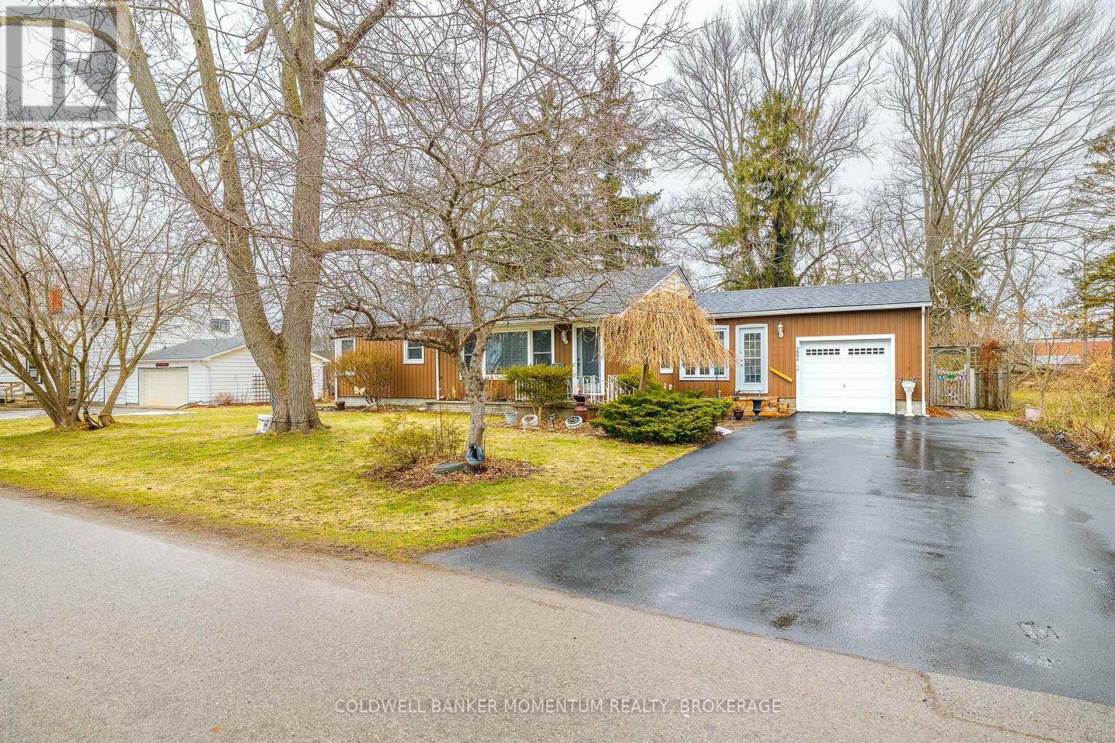 3660 Hazel Street, Fort Erie, Ontario  L0S 1N0 - Photo 2 - X12879262