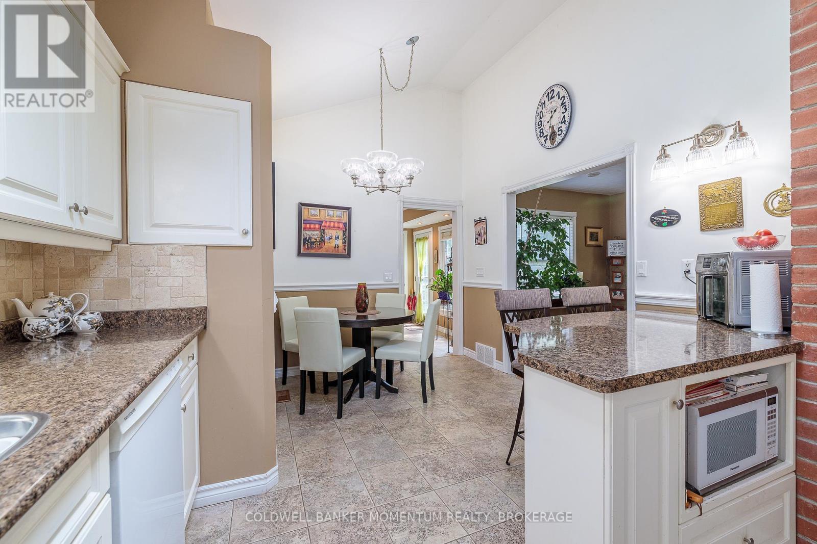 3660 Hazel Street, Fort Erie, Ontario  L0S 1N0 - Photo 9 - X12879262