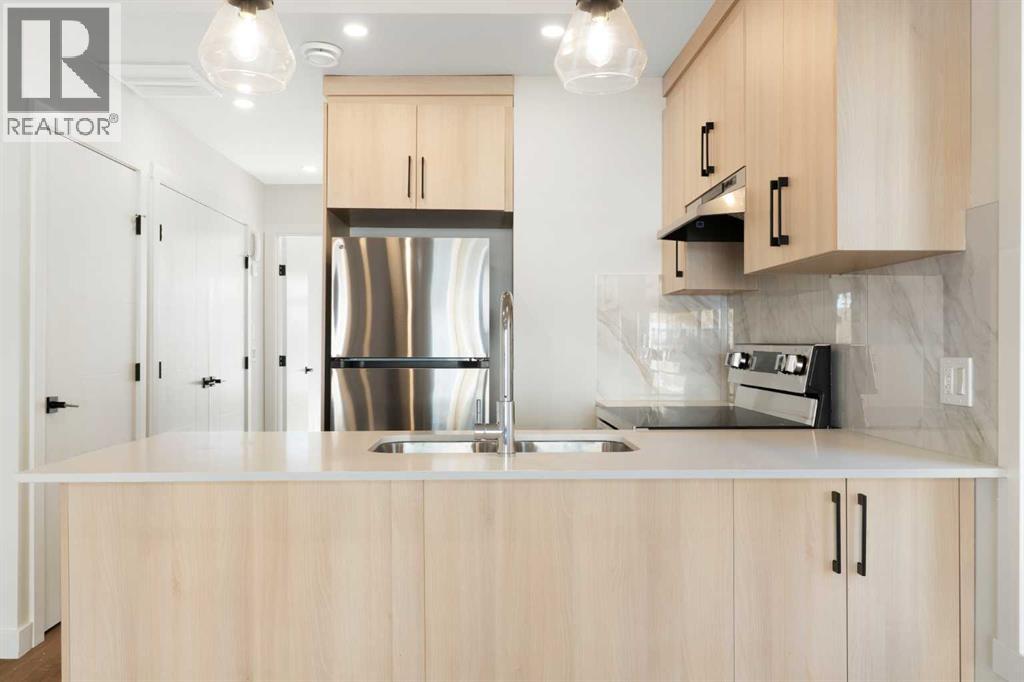 401, 156 Park Street, Cochrane, Alberta  T4C 3H3 - Photo 9 - A2310422