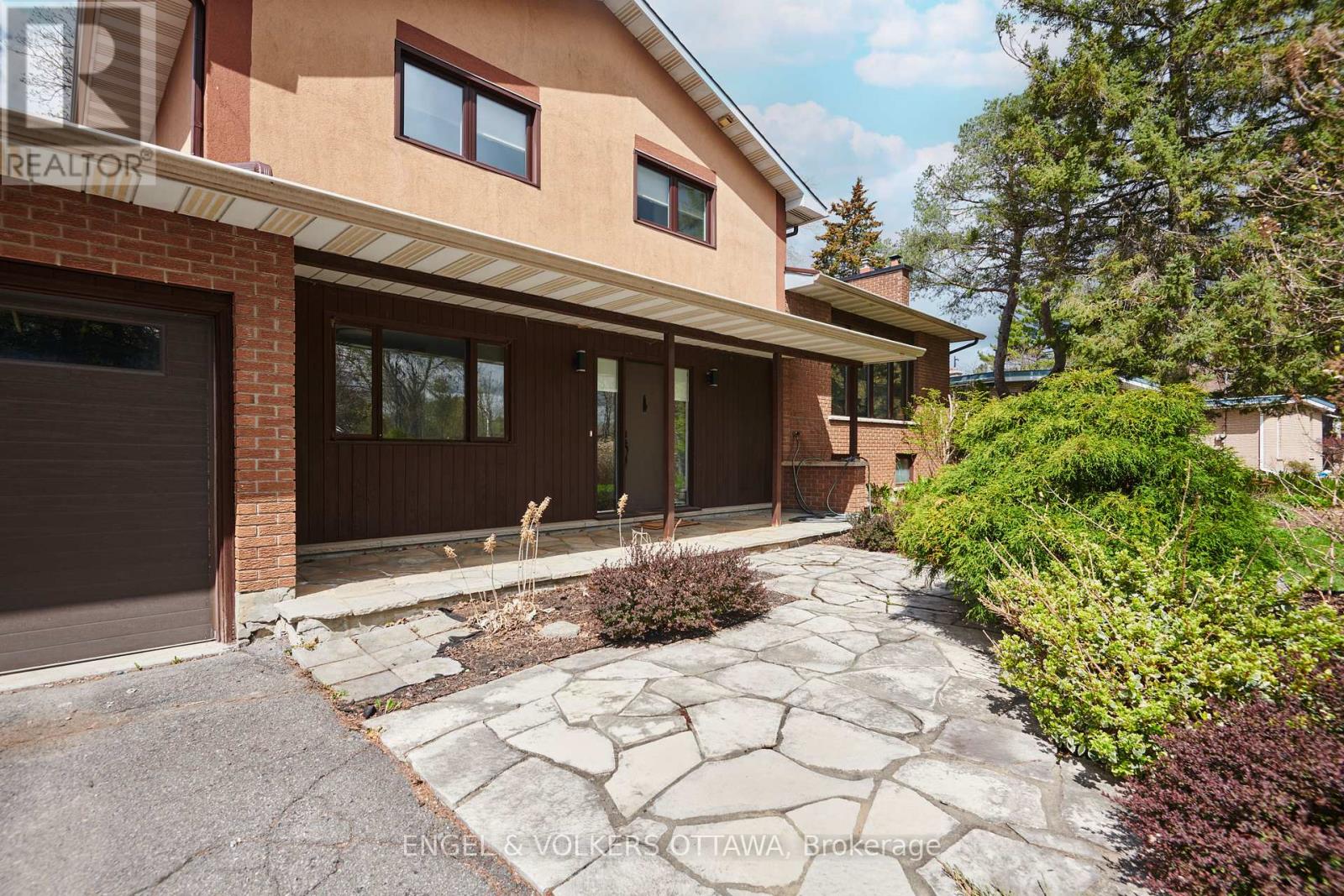 1477 Jarvis Drive, Ottawa, Ontario  K1V 1H1 - Photo 2 - X13127210