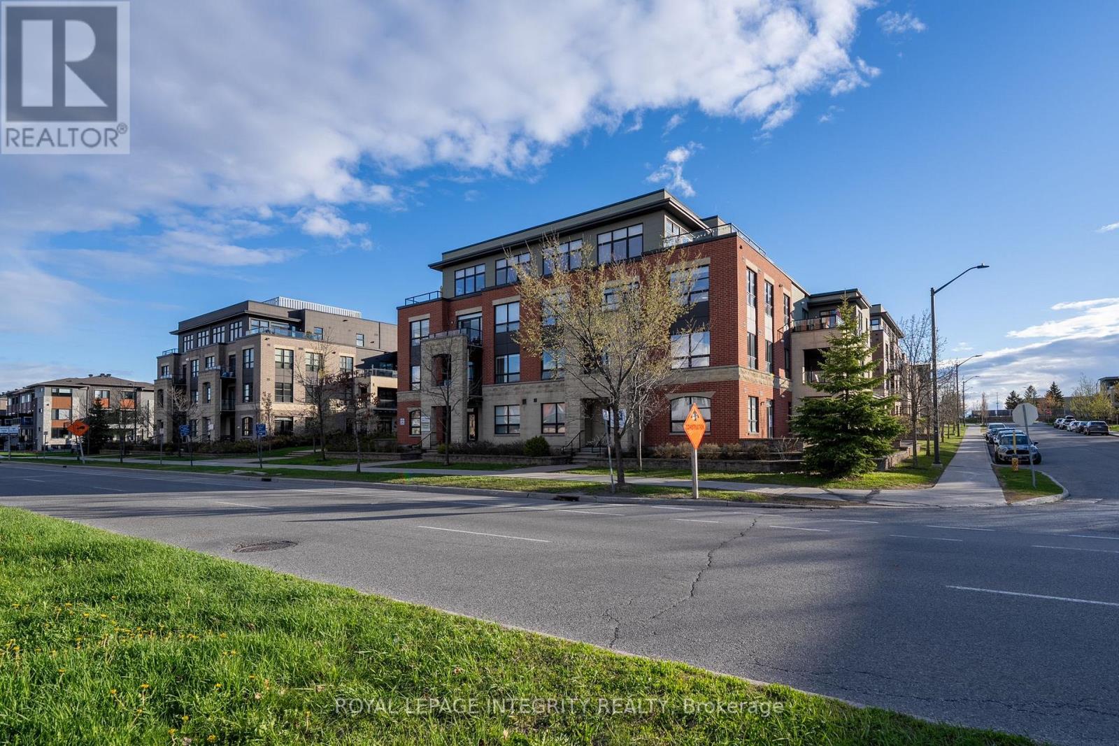 305 - 301 BAYROSE DRIVE, ottawa, Ontario
