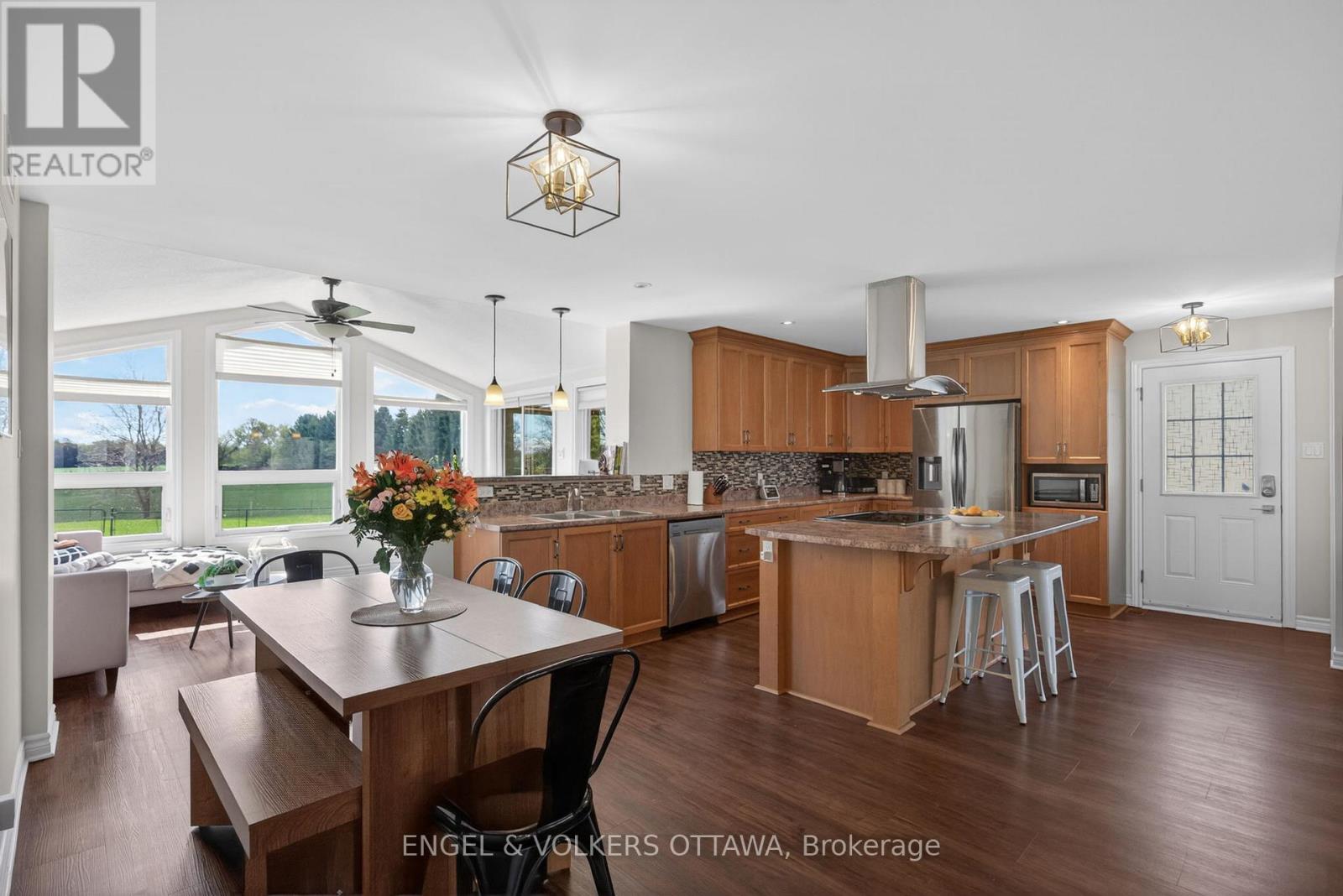 6042 Dobson Lane, Ottawa, Ontario  K0A 2Z0 - Photo 15 - X13127318
