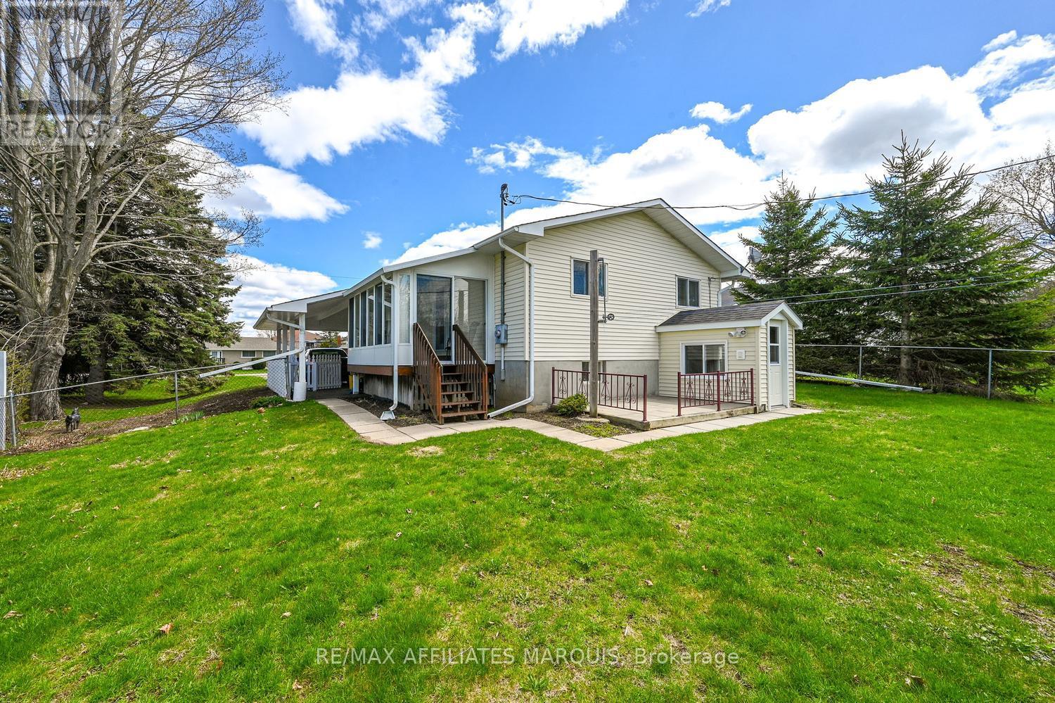 228 Brockville Street, Smiths Falls, Ontario  K7A 5C9 - Photo 43 - X12824872