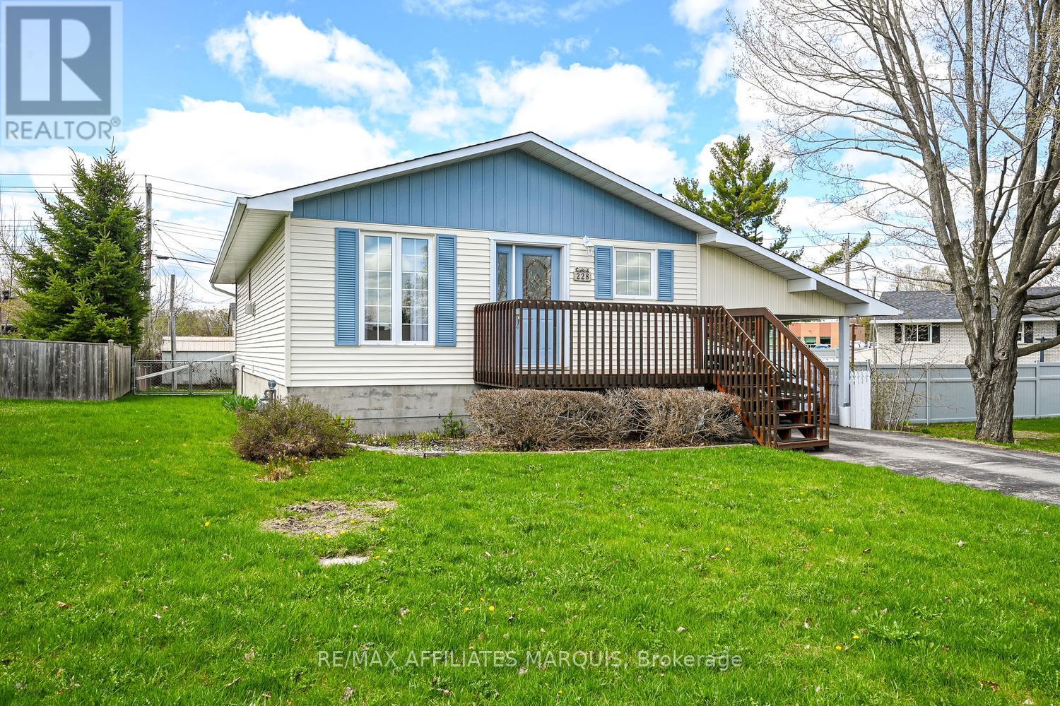 228 Brockville Street, Smiths Falls, Ontario  K7A 5C9 - Photo 7 - X12824872