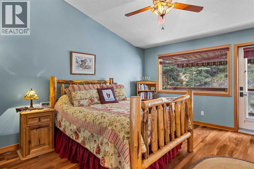 B, 243 Three Sisters Drive, Canmore, Alberta  T1W 2M4 - Photo 17 - A2290693