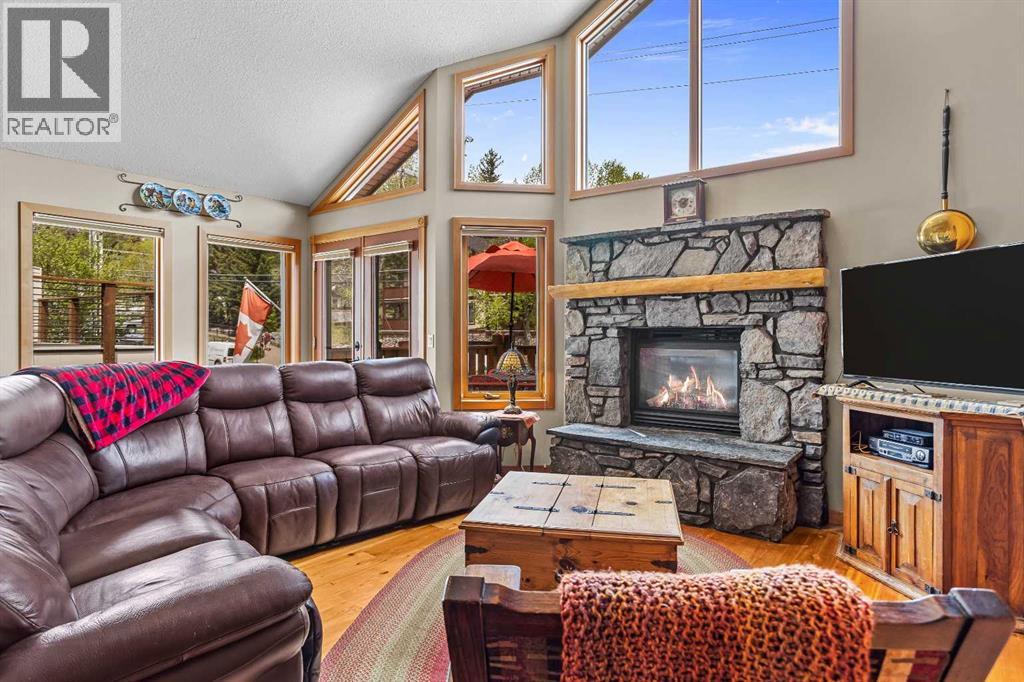 B, 243 Three Sisters Drive, Canmore, Alberta  T1W 2M4 - Photo 5 - A2290693
