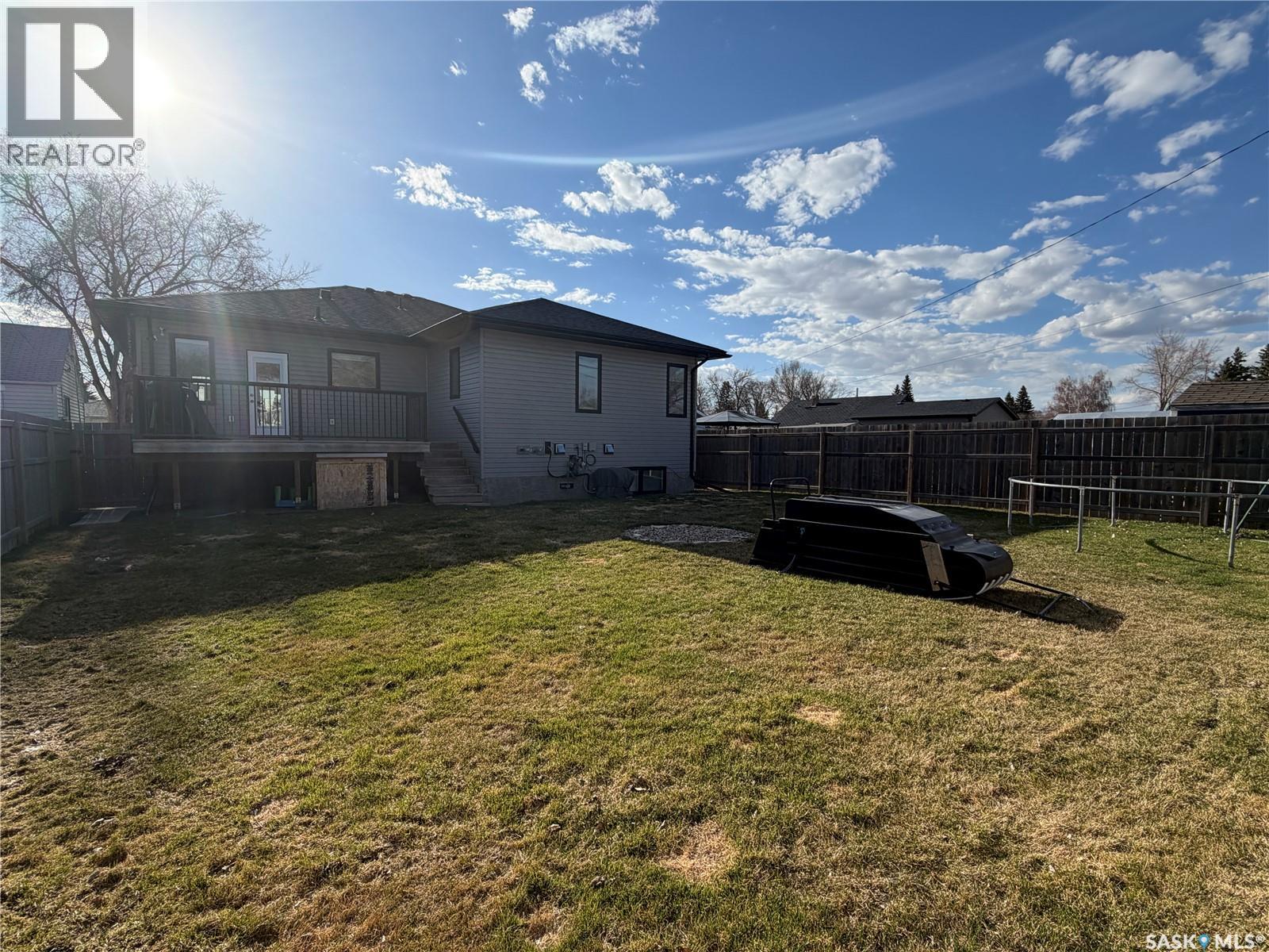 924 11th Street, Humboldt, Saskatchewan  S0K 2A0 - Photo 46 - SK031702