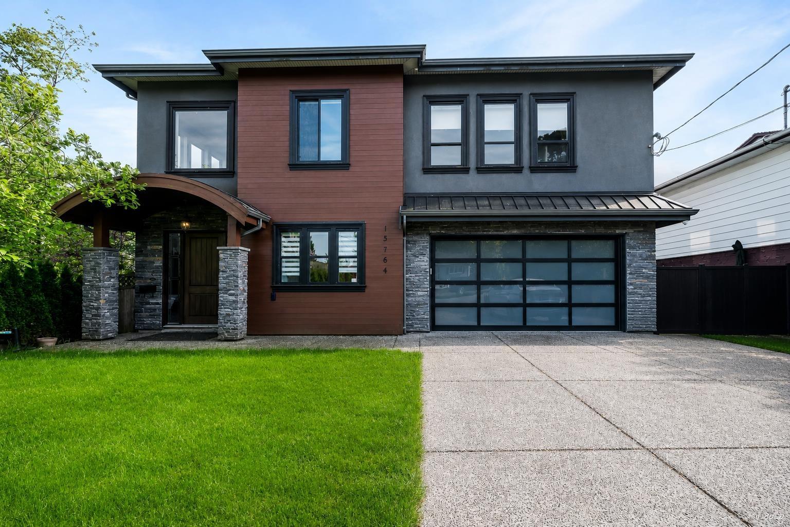 15764 BUENA VISTA AVENUE, White Rock, British Columbia