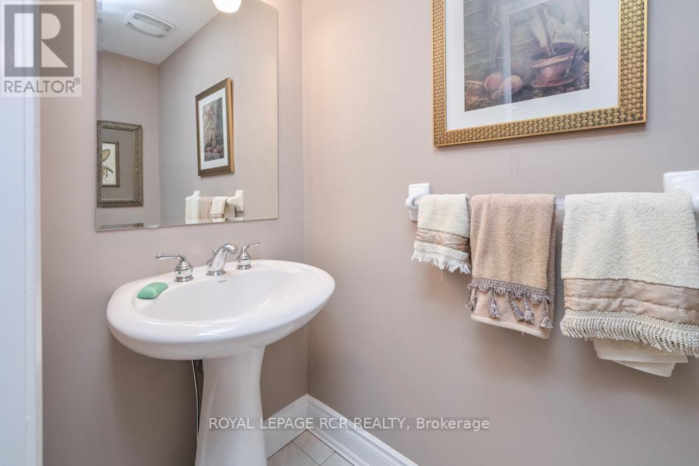 39 Via Vistana, New Tecumseth, Ontario  L9R 0C5 - Photo 19 - N13105144