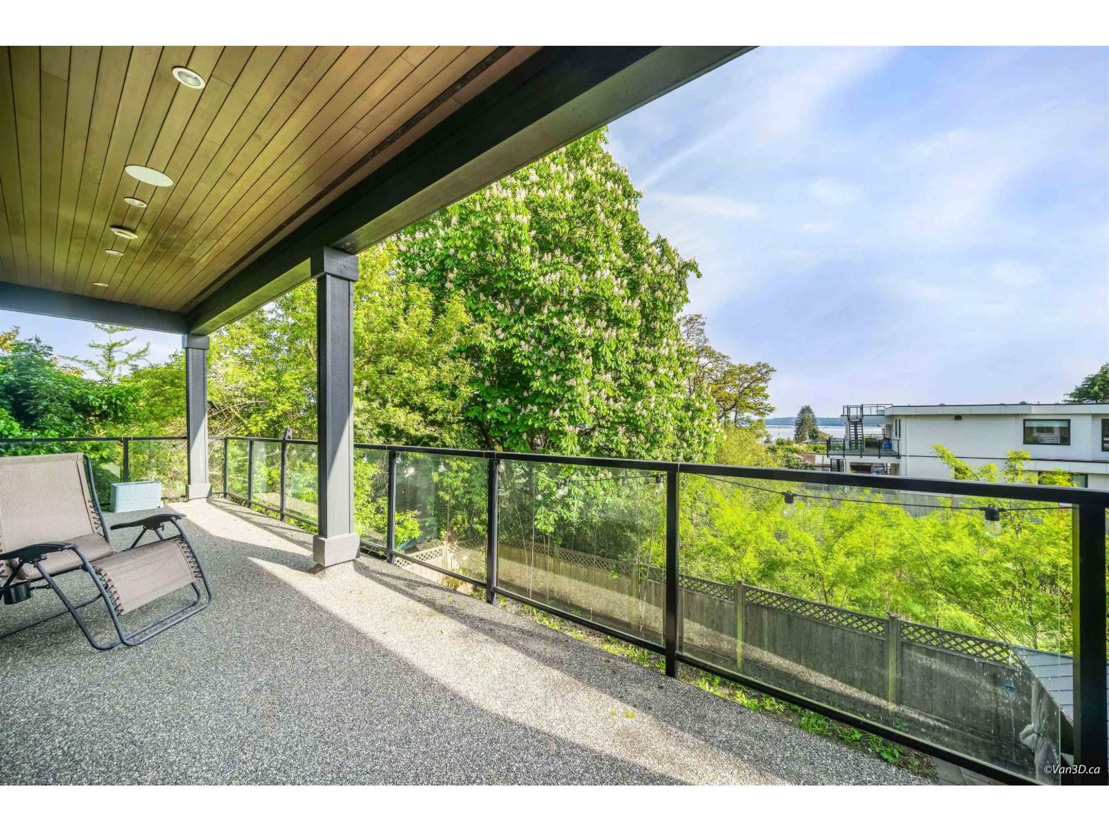 15764 Buena Vista Avenue, White Rock, British Columbia  V4B 2A1 - Photo 27 - R3121957