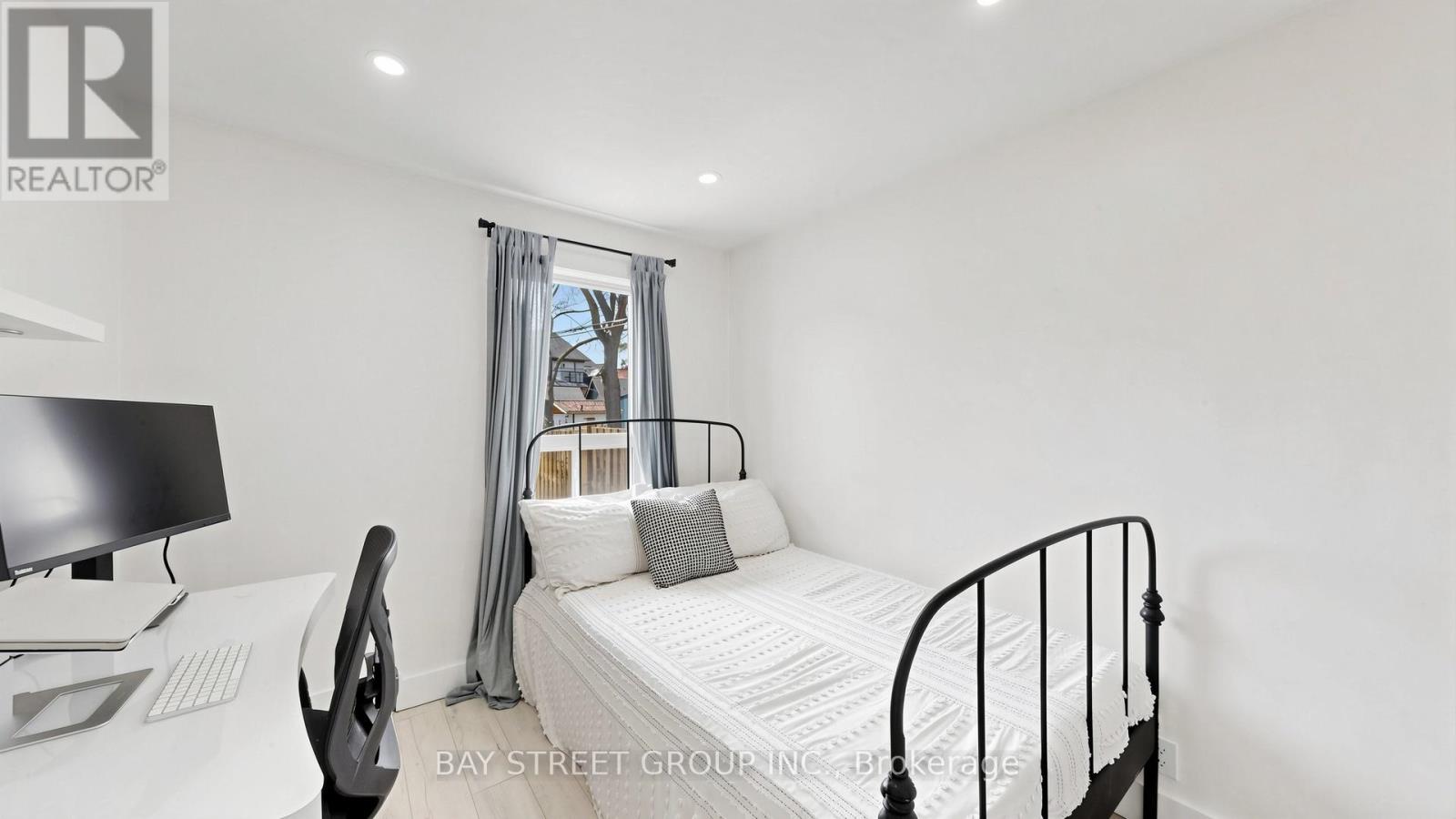 58 Albert Avenue, Toronto, Ontario  M8V 2L7 - Photo 17 - W13083752