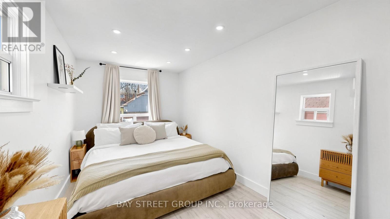58 Albert Avenue, Toronto, Ontario  M8V 2L7 - Photo 16 - W13083752