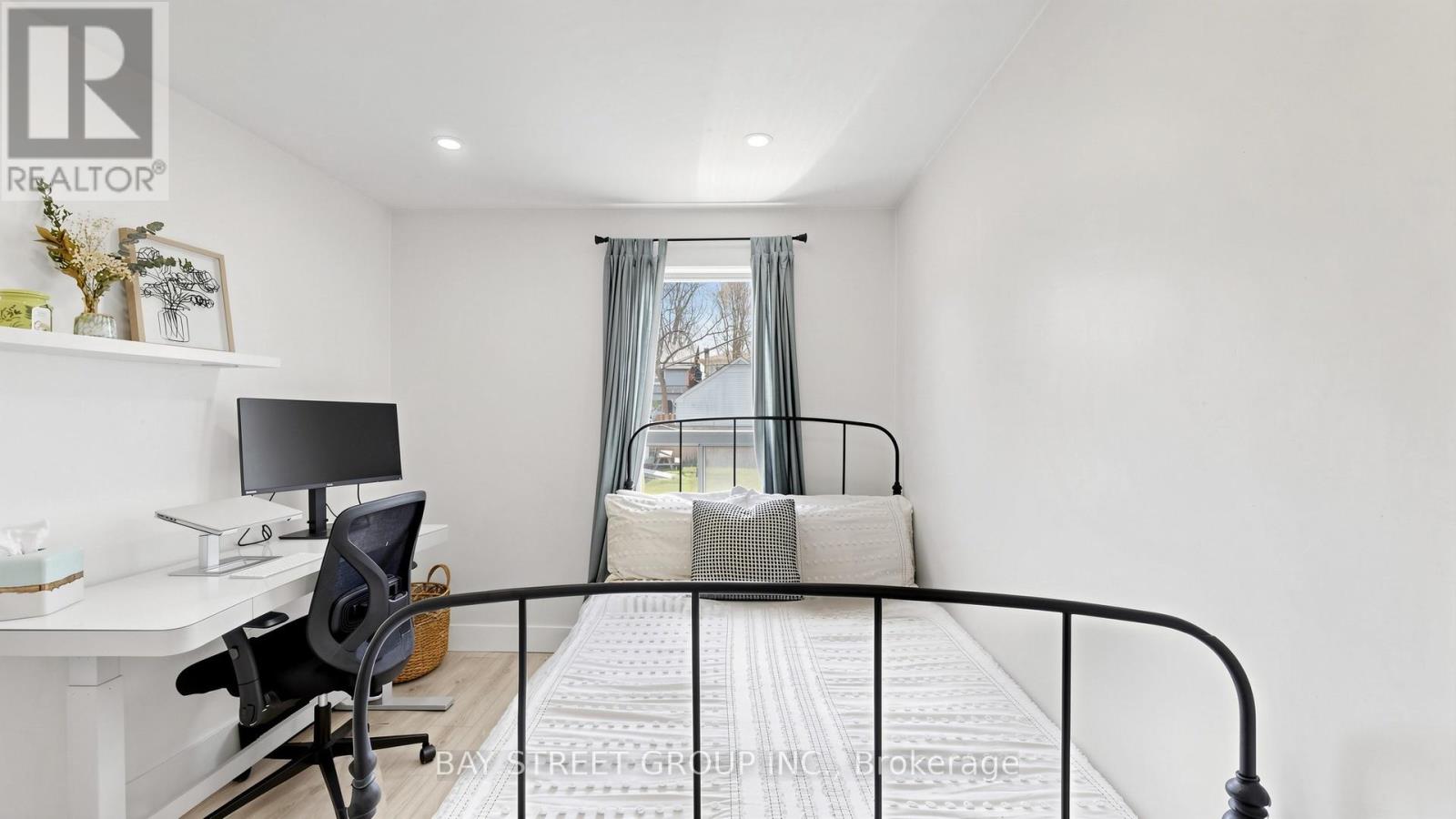 58 Albert Avenue, Toronto, Ontario  M8V 2L7 - Photo 18 - W13083752