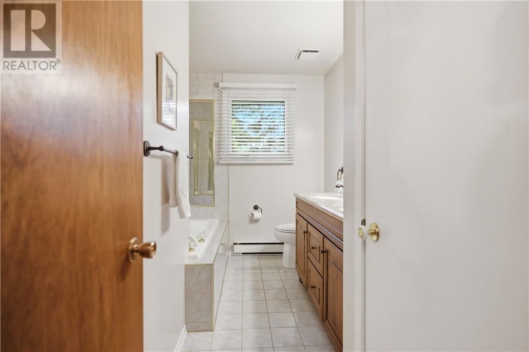 142 Village Crescent, Sudbury, Ontario  P3A 5A1 - Photo 12 - 2127763