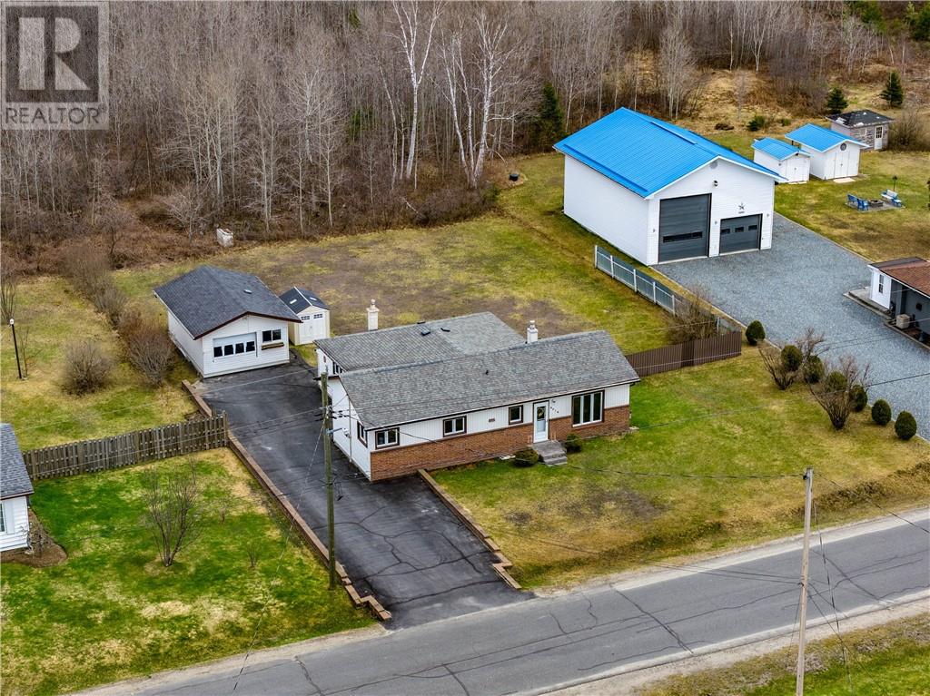 4214 Roy, Hanmer, Ontario  P3P 1N6 - Photo 1 - 2127750
