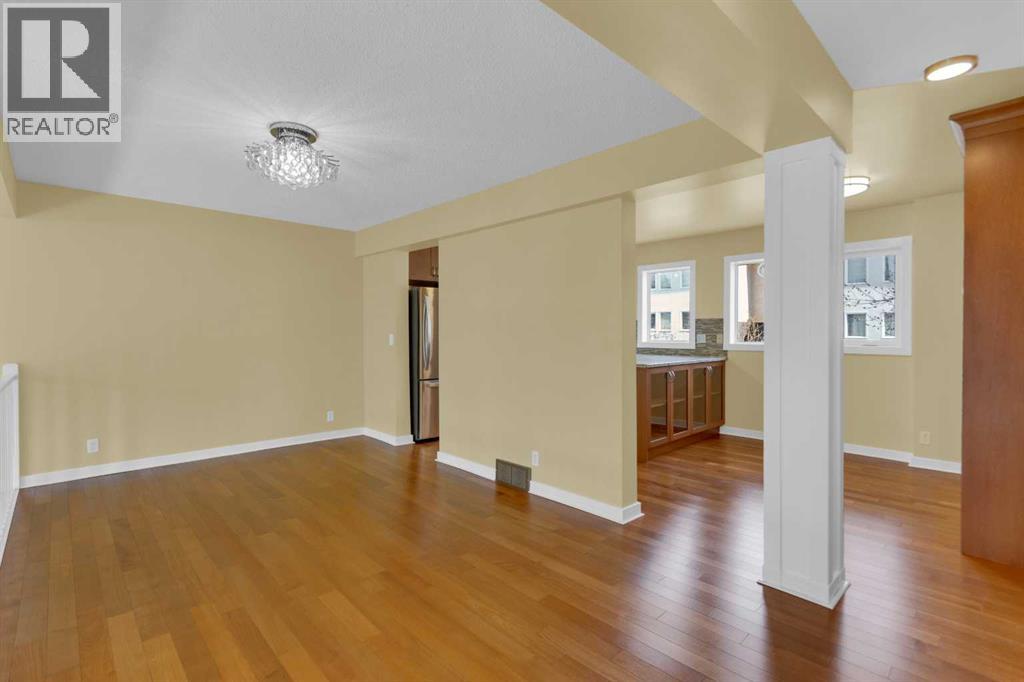 87 Candle Terrace SW, Calgary, Alberta  T2W 6G7 - Photo 7 - A2297042