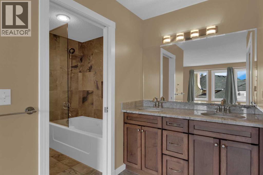 87 Candle Terrace SW, Calgary, Alberta  T2W 6G7 - Photo 20 - A2297042