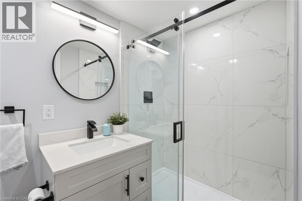 16 Dredge Court, Milton, Ontario  L9T 8T1 - Photo 32 - 40824816
