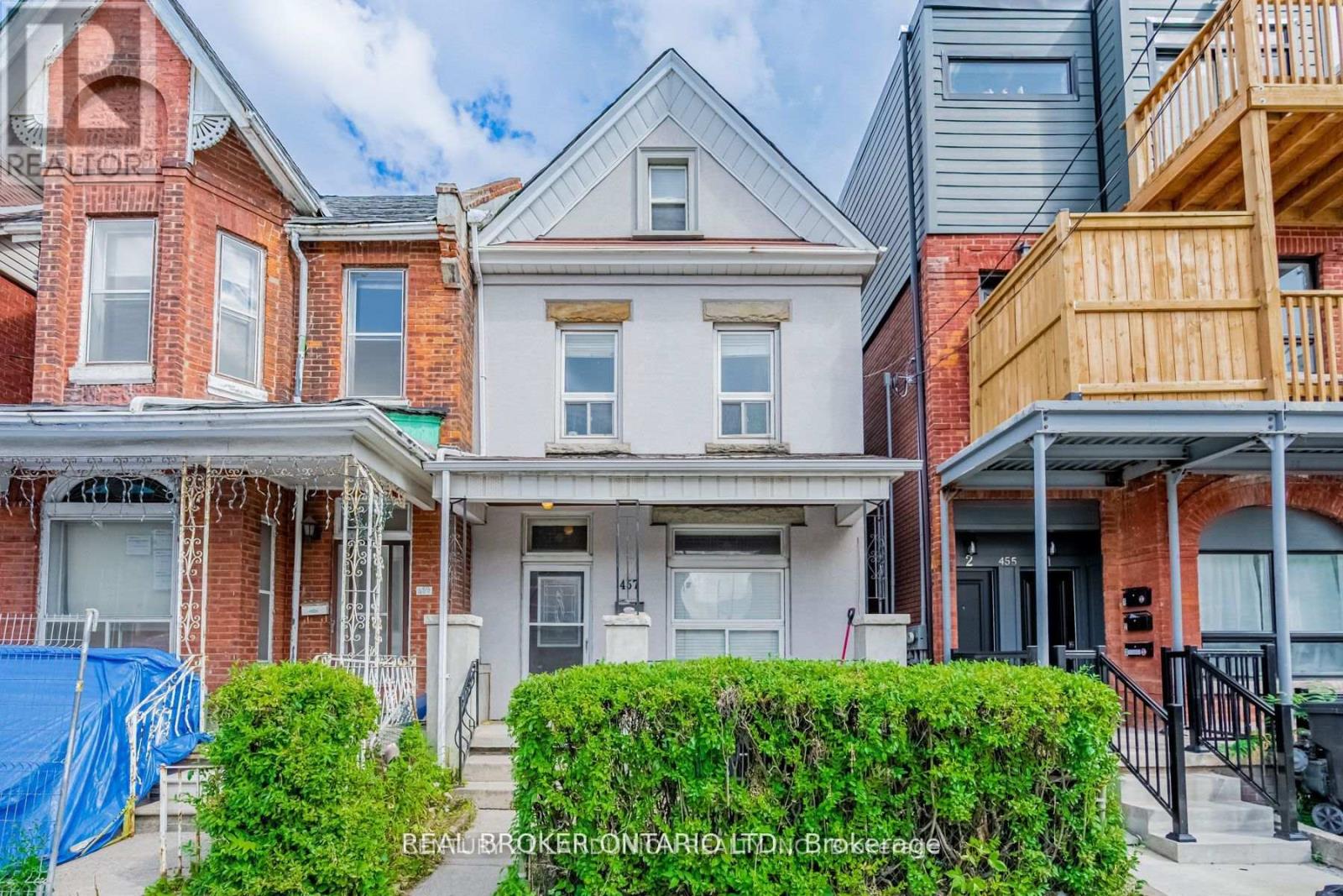 457 OSSINGTON AVENUE, Toronto, Ontario