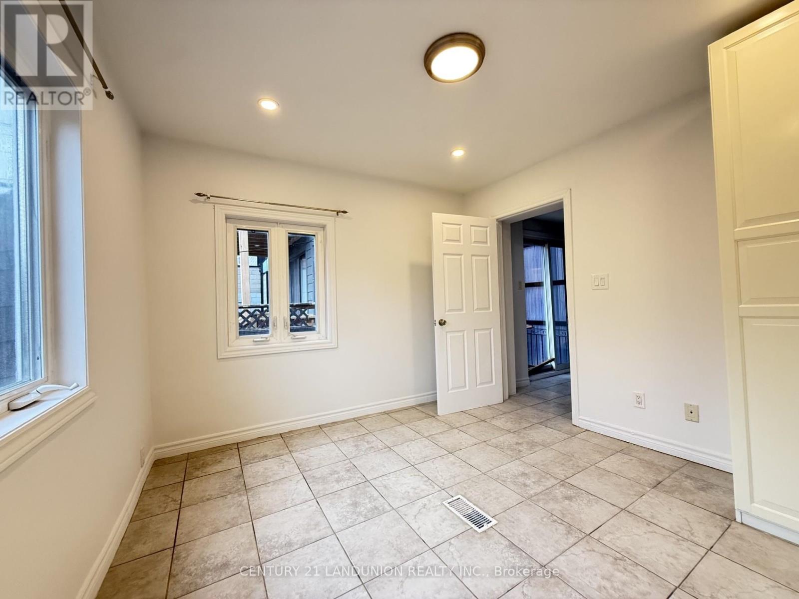 457 Ossington Avenue, Toronto, Ontario  M6G 3T3 - Photo 9 - C13127178