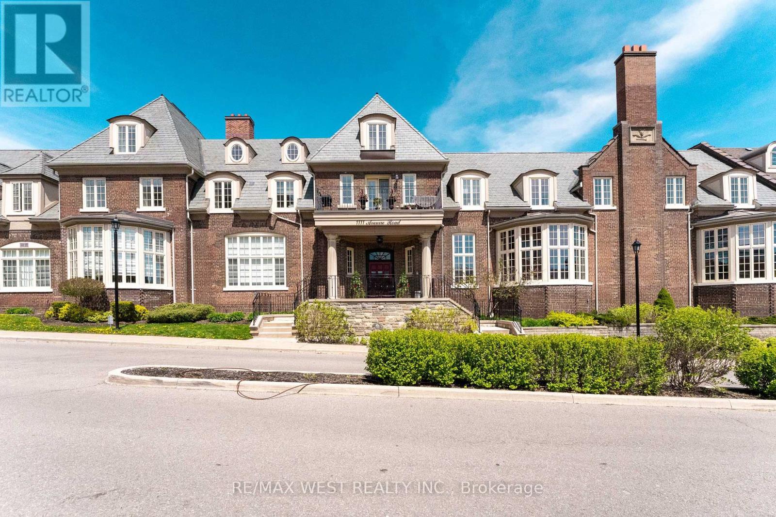 208 - 1111 AVENUE ROAD, Toronto, Ontario